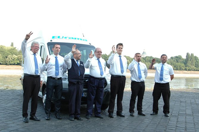 Budapest Private Airport Transfer to City or to BUD Airport Door 2 Door - A clean vehicle and helpful luggage service
