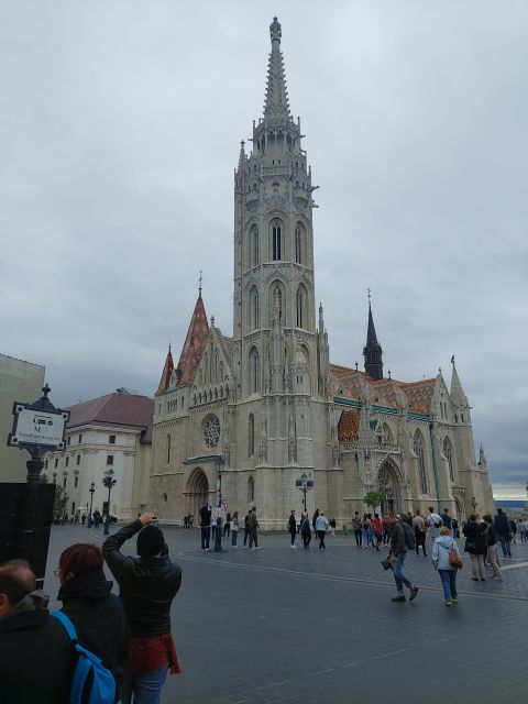 Budapest: Private City Tour with Local Guide - Central Market Hall and Hungarian food