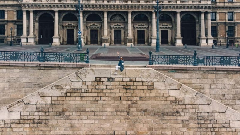 Budapest: Private Drone Photo Walking Tour with Photos - From Elizabeth Bridge to the Liberty Bridge area
