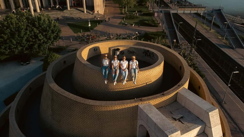 Budapest: Private Drone Photo Walking Tour with Photos - Timing the session around Budapest