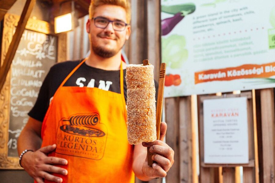 Budapest: Private Food Tour – 10 Tastings with Locals - Ten tastings, not ten full meals