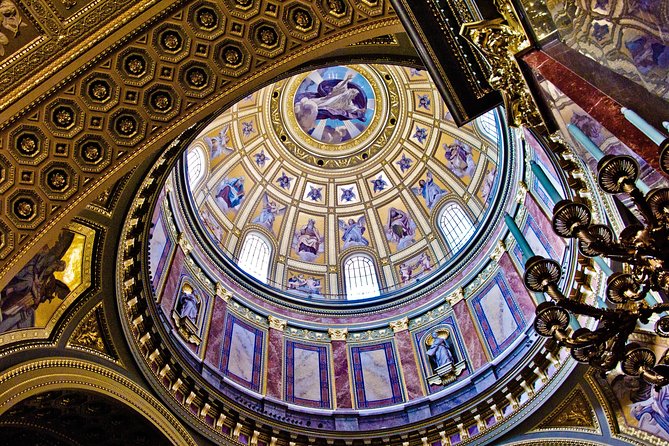 Budapest Private Full Day City Tour with a comfortable air -conditioned car - The guide makes the difference