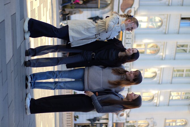 Budapest Private Guided Tour with Photoshoot - Big(3hrs) - Finishing beside the Hungarian Parliament