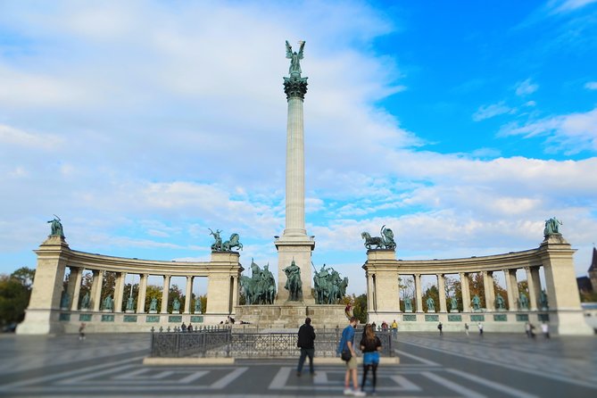 Budapest Private Luxury Sightseeing Tour with Guide and Transport - Why four hours works well for a first look
