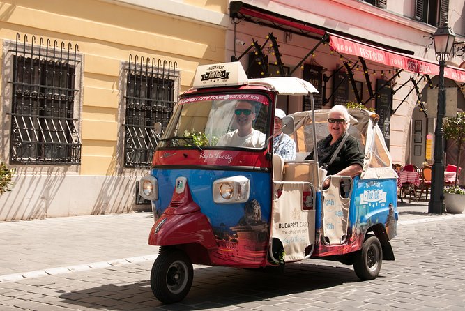 Budapest Private Tuk Tuk Half-Day Tour - Parliament and the memorials along the Danube