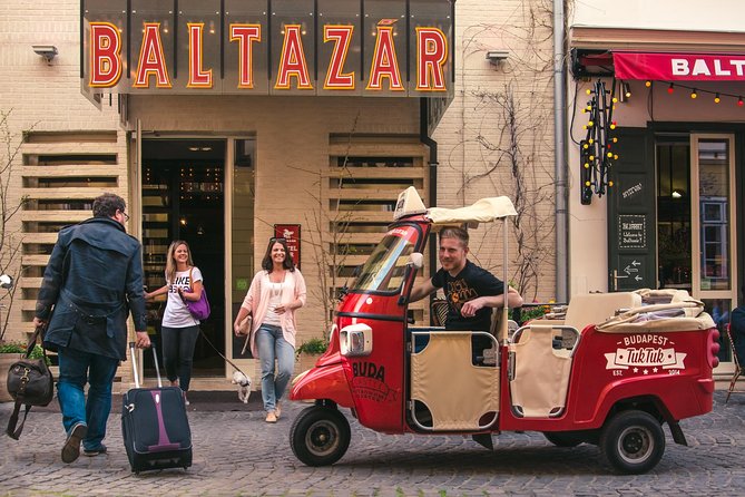 Budapest Private Tuk Tuk Half-Day Tour - From the party quarter to the Central Market Hall
