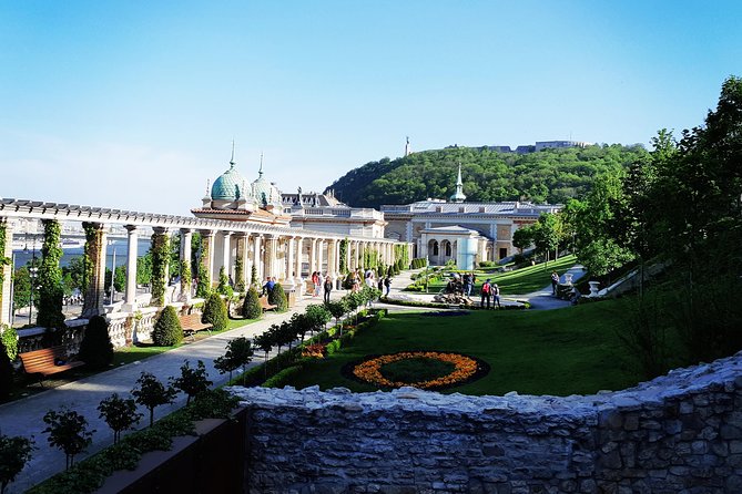 Budapest Private Walking Tour - Coffee, cake, and the old café tradition