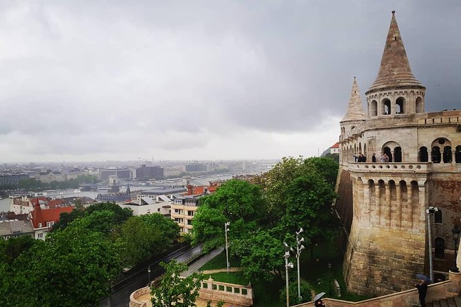 Budapest Private Walking Tour - Crossing the Chain Bridge over the Danube