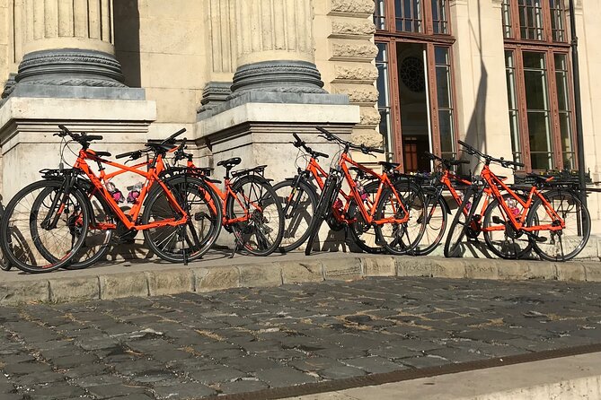 Budapest relaxed bicycle tour at sunset - Starting in Budapest’s Jewish Quarter at Madách Imre tér