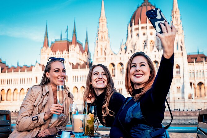 Budapest River Cruise with 1 Free Tokaj Frizzante and Audio Guide - How the phone audio guide really works