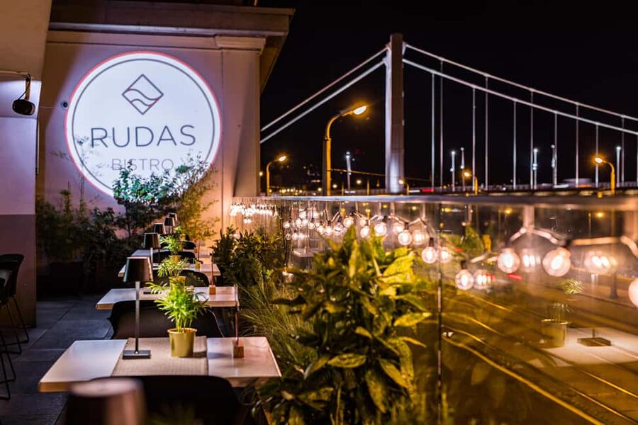 Budapest: Rudas Spa Entry with 3-Course Meal - Key points to know before booking