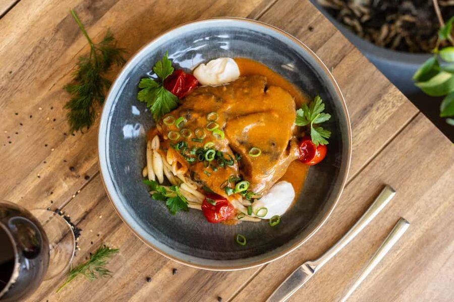 Budapest: Rudas Spa Entry with 3-Course Meal - A three-course meal at Rudas Bistro