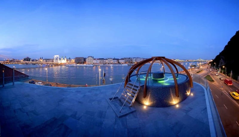 Budapest: Rudas Spa Entry with 3-Course Meal - Drinks, changing rooms, and what to pack