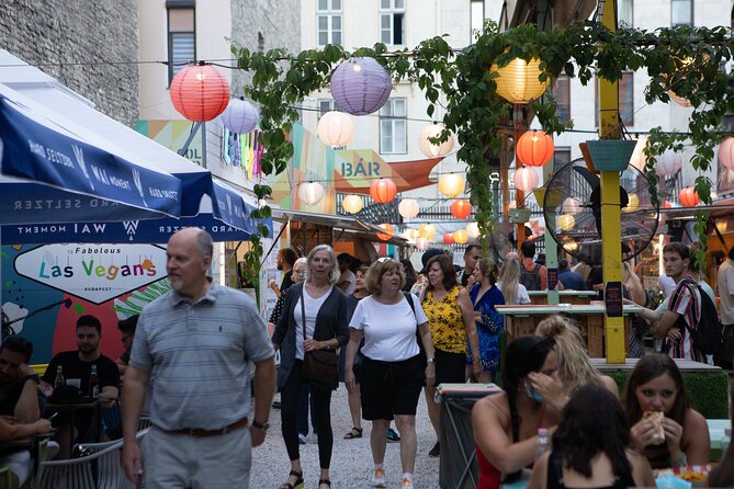 Budapest Ruin Bars Evening Walking Tour with Drinks & Street Food - The history between the bars