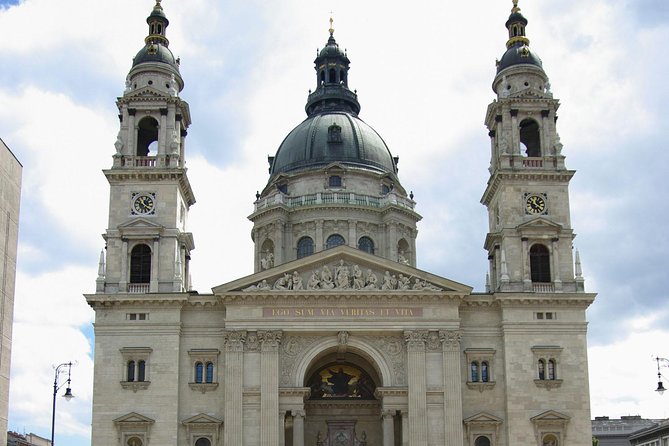 Budapest: Saint Stephen's Basilica Tour - Inside the Basilica: Decoration With a Story