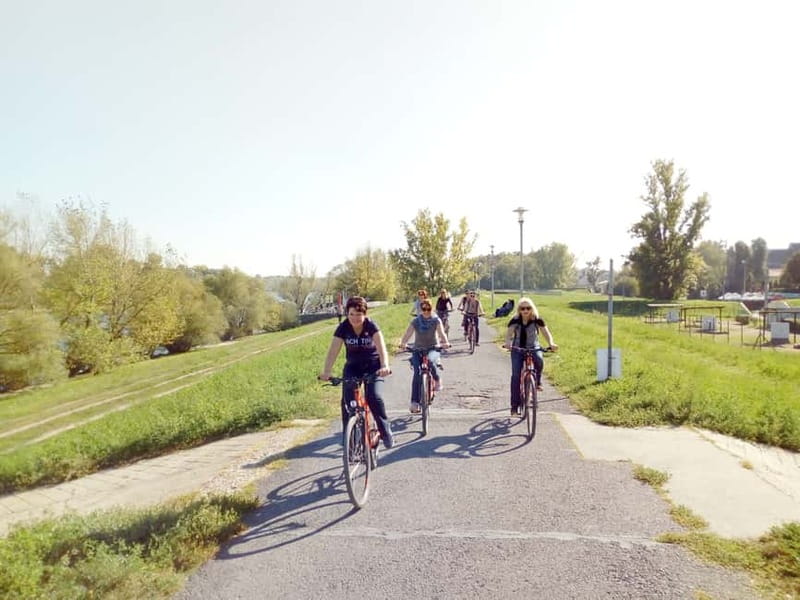 Budapest: Self-Guided Bike Tour to scenic Szentendre - Roman Beach and the Danube Bicycle Trail