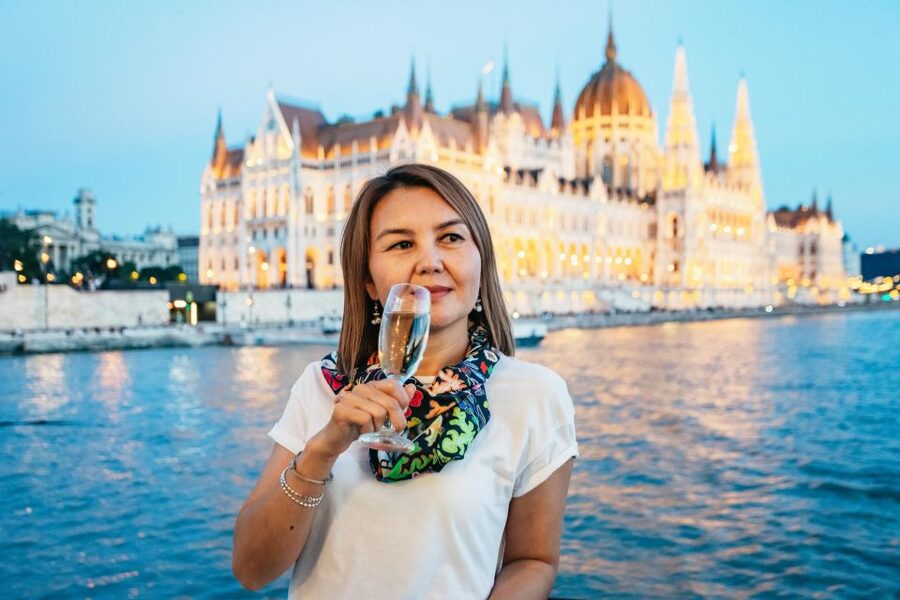 Budapest: Sightseeing Cruise on the Danube - Six bridges, including Margaret Bridge and Chain Bridge