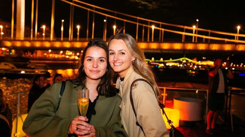 Budapest: Sip and Sail River Cruise with Unlimited Prosecco - Unlimited drinks, bar queues, and the party mood