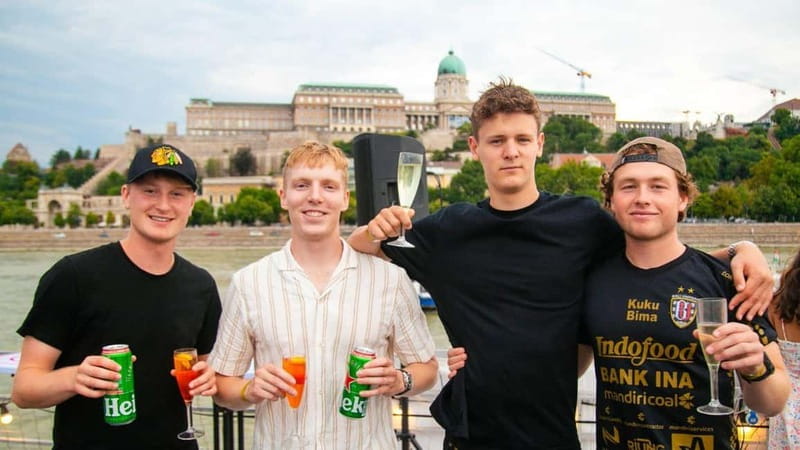 Budapest: Sip & Sail Danube Cruise with Unlimited Beer - Who should book this cruise
