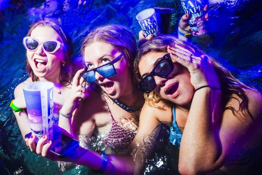 Budapest: Sparty - The Ultimate Late-Night Spa Party Ticket - What to pack for a smoother night