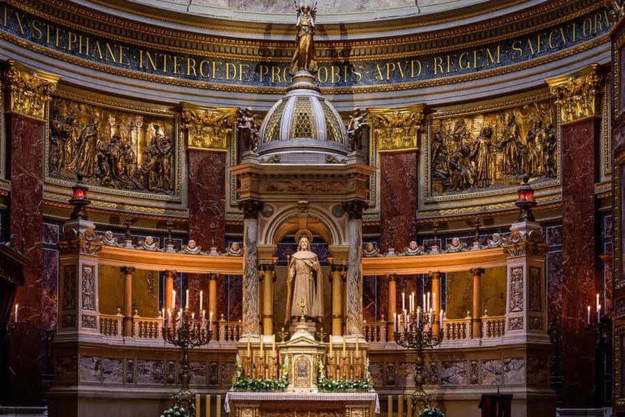 Budapest: St. Stephen's Basilica Entry with Terrace Option - The treasury adds a quieter second stop