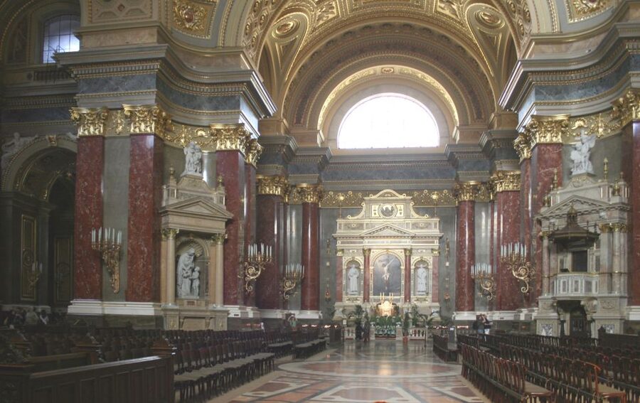 Budapest: St Stephen's Basilica Tour - The Holy Right and Saint Stephen’s place in Hungary