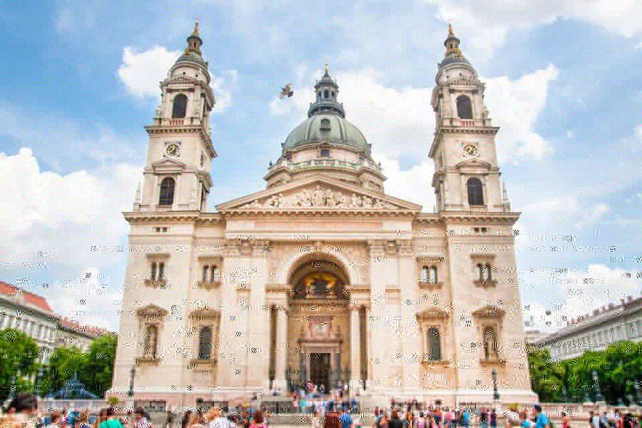 The twin towers of St Stephen&rsquo;s Basilica