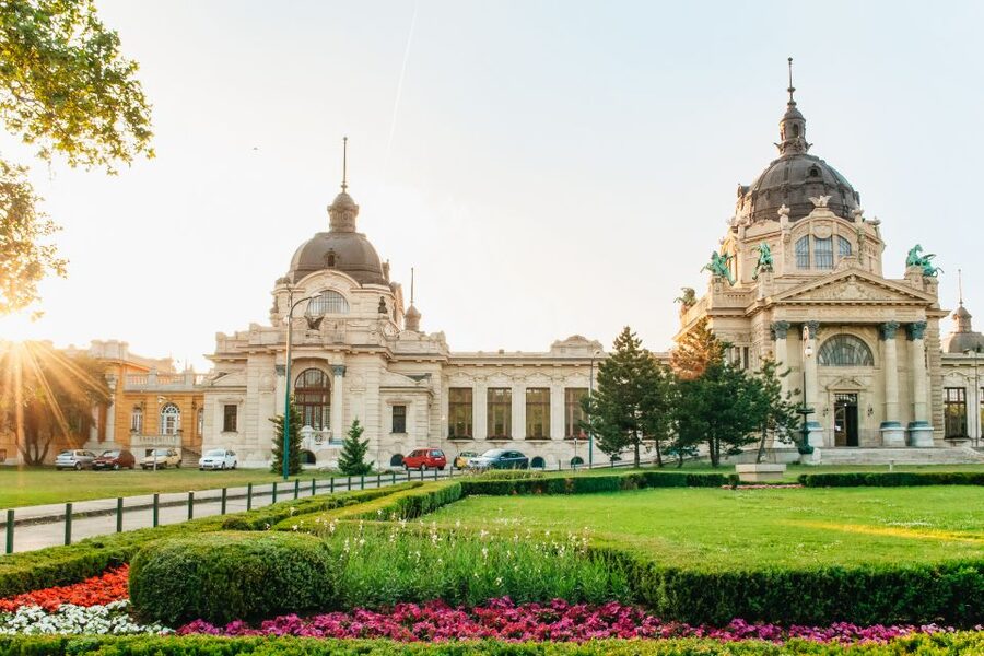 Budapest: Széchenyi Spa Day Ticket with Optional Upgrades - Practical rules that can catch you out