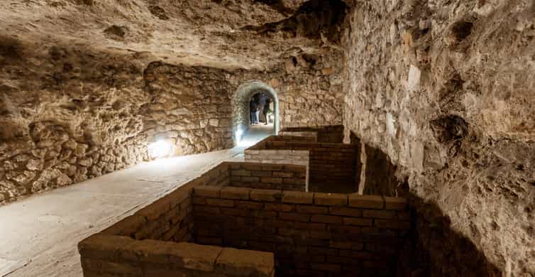 Budapest: The WWII Siege of Buda Castle & Bomb Shelter Tour - Why the Buda Castle siege story matters