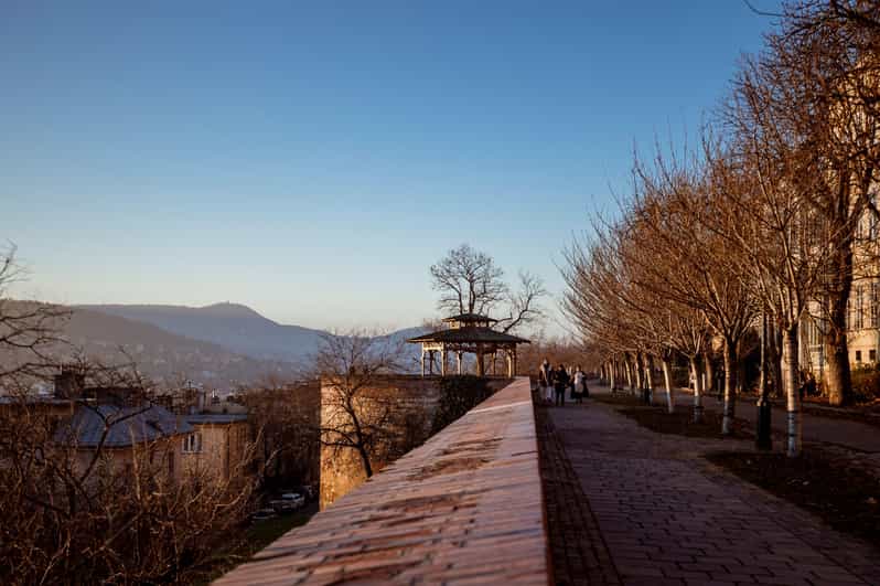 Budapest: The WWII Siege of Buda Castle & Bomb Shelter Tour - Following the route back toward Lovas Way