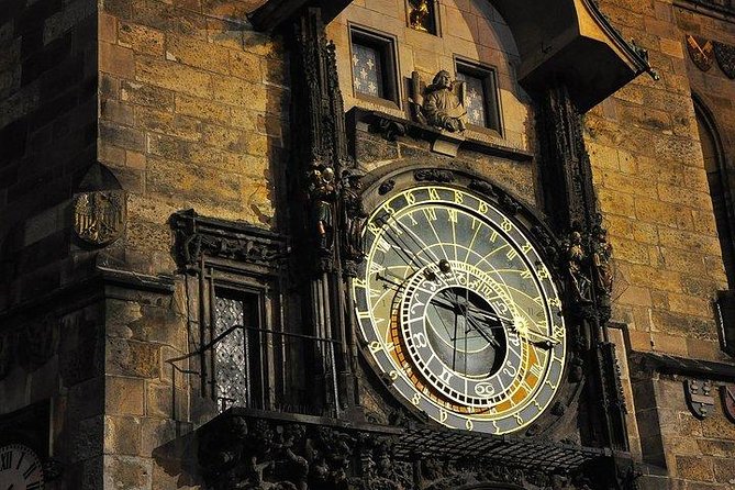 Budapest to Prague Private transfer with 2 hour sightseeing stop - Communication, luggage, and small practical details