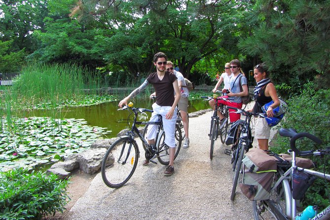 Budapest to Szentendre bike & boat tour - Arriving in Szentendre