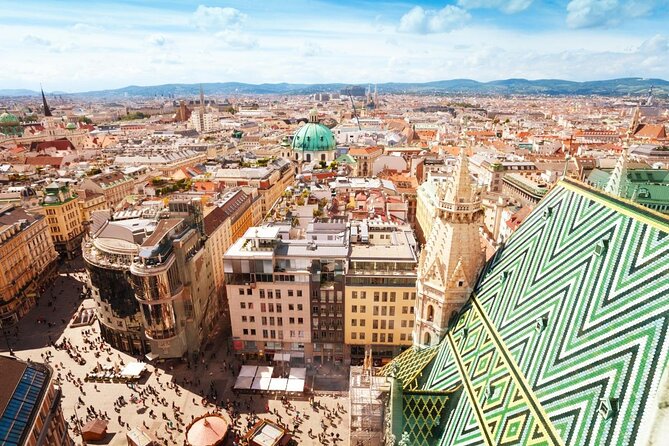 Budapest to Vienna Private Costumizable Day Tour with Lunch - St. Stephen’s Cathedral and the central sights