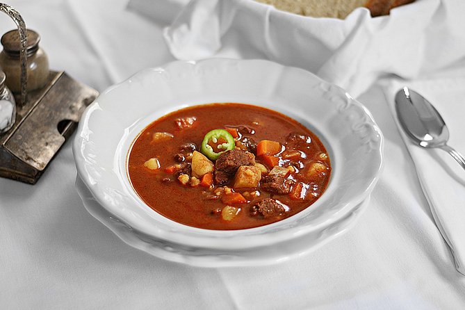 Budapest TukTuk Private Tour with Goulash Soup in the Downtown - What the $146.74 price really buys you