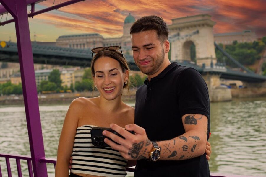 Budapest: Unlimited Prosecco and Wine Sightseeing Cruise - How to get the most from your hour