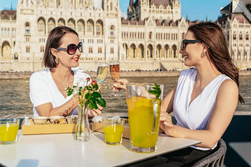Budapest: Unlimited Prosecco, Beer and Aperol Spritz Cruise - Why Budapest’s Danube is the main event