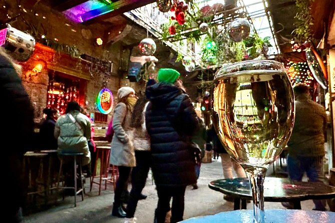 Budapest Urban Art - Private Street Art Tour with a Drink in a Ruin Bar - Following the murals through District 7