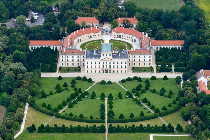 Budapest-Vienna One-Way Sightseeing Transfer - Key points to know before booking