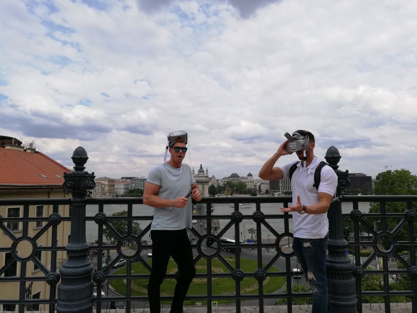 Budapest: Virtual Reality Tour in 8 Languages - Medieval Buda and the castle under construction