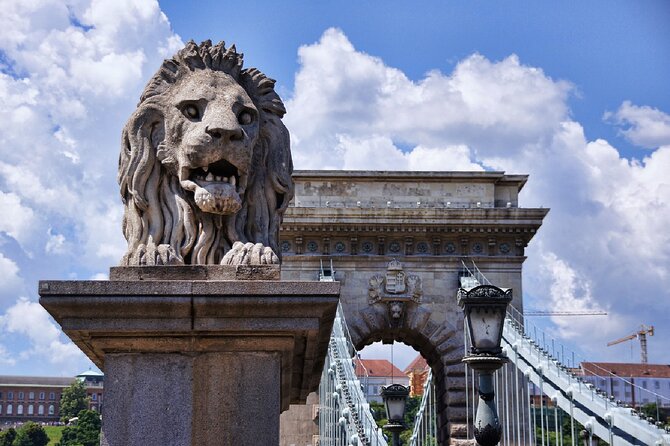 Budapest Walking Tour: Explore Top Sights & Hidden Gems - District VII murals, Budapest’s open-air gallery
