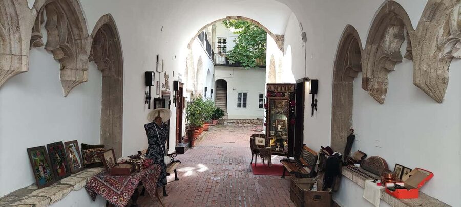 Budapest: Walking Tour in the Buda Castle District - Finishing at Castle Bazaar and the Royal Gardens