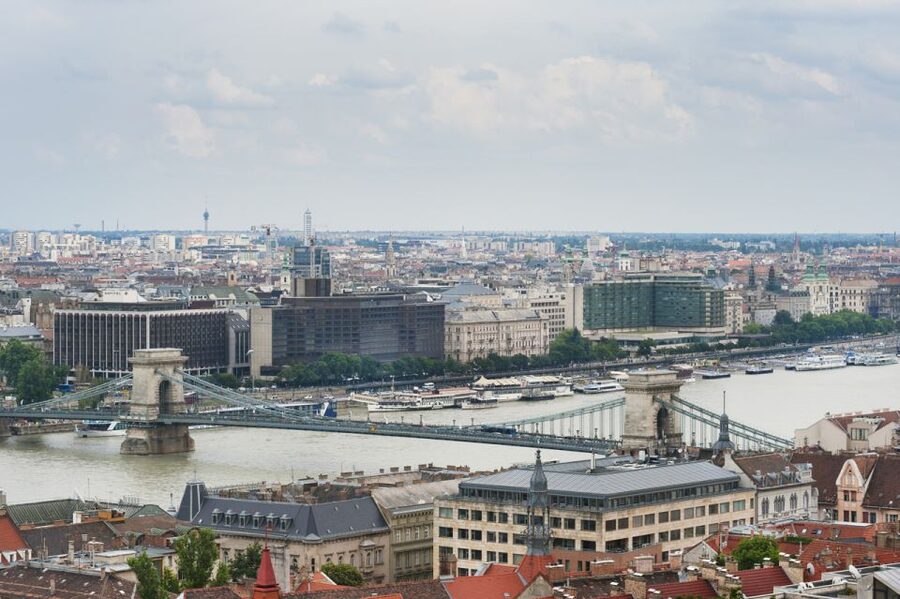 Budapest Walking Tour with a Professional Local Guide - The guides make the difference