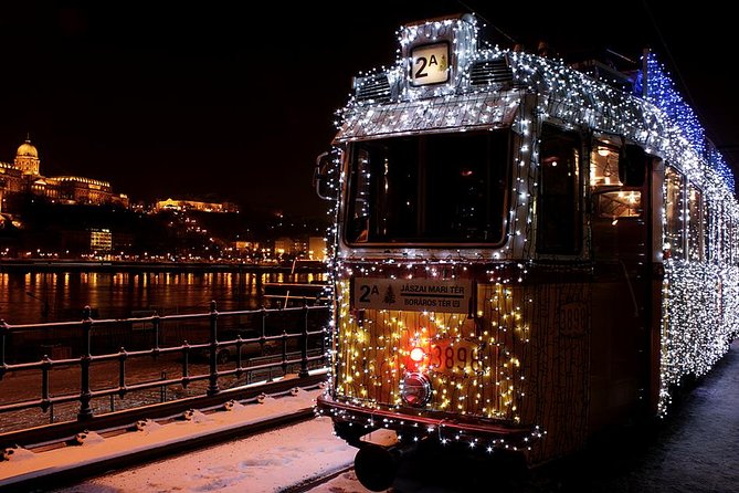 Budapest Wonderland - A Christmas Market Tour with Chimney Cake & Mulled Wine - Szent István Square and the first taste of Christmas