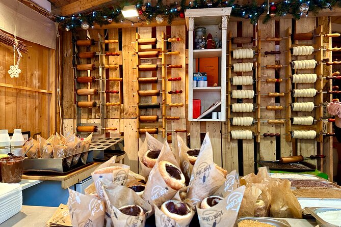 Budapest Wonderland - A Christmas Market Tour with Chimney Cake & Mulled Wine - Who will get the most from this walk?
