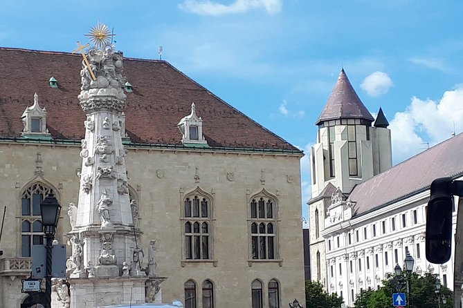 Castle district walk with legends - Kapisztrán Square and the district’s quieter corners