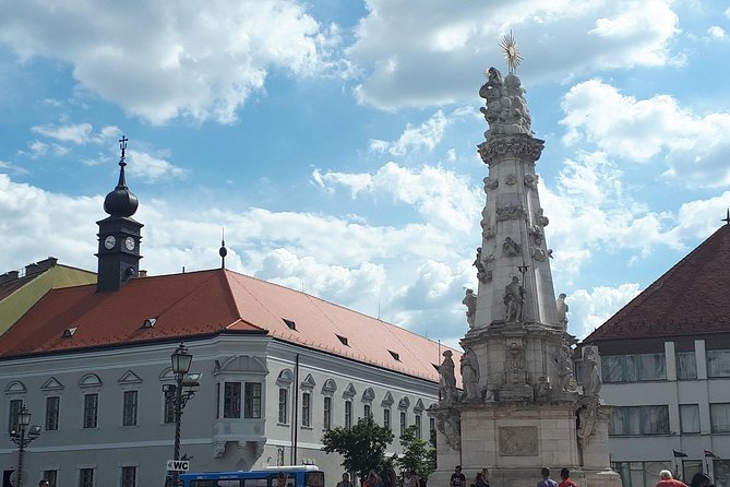 Castle district walk with legends - Matthias Church and the strange details around it