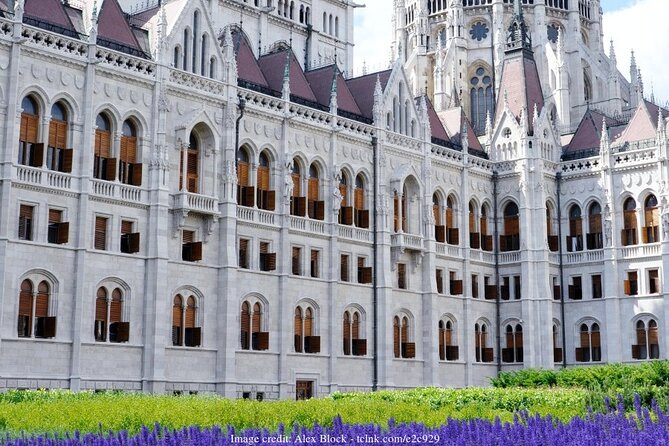 Communism in Budapest: Private Tour with House of Terror Museum - Entering the House of Terror Museum