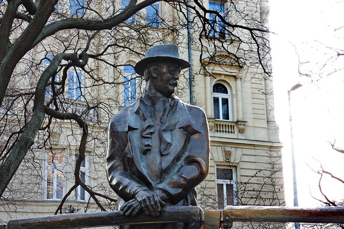 Communism in Hungary with a Historian - The guides and the value of a small group