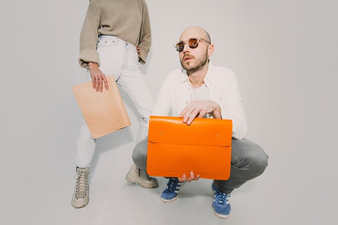 Create a unique leather accessory in downtown Budapest! - Key points at a glance