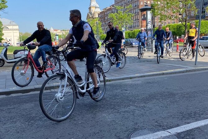 E-Bike Guided Tour in Castle Hill Budapest - Climbing to the Castle District